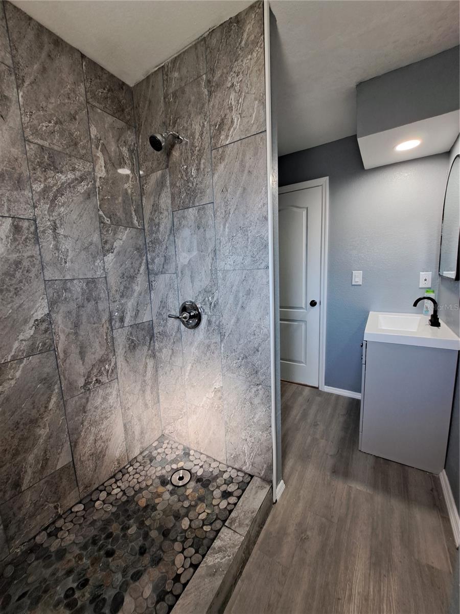 2nd bath shower - 26 CLINTWOOD AVE, ENGLEWOOD