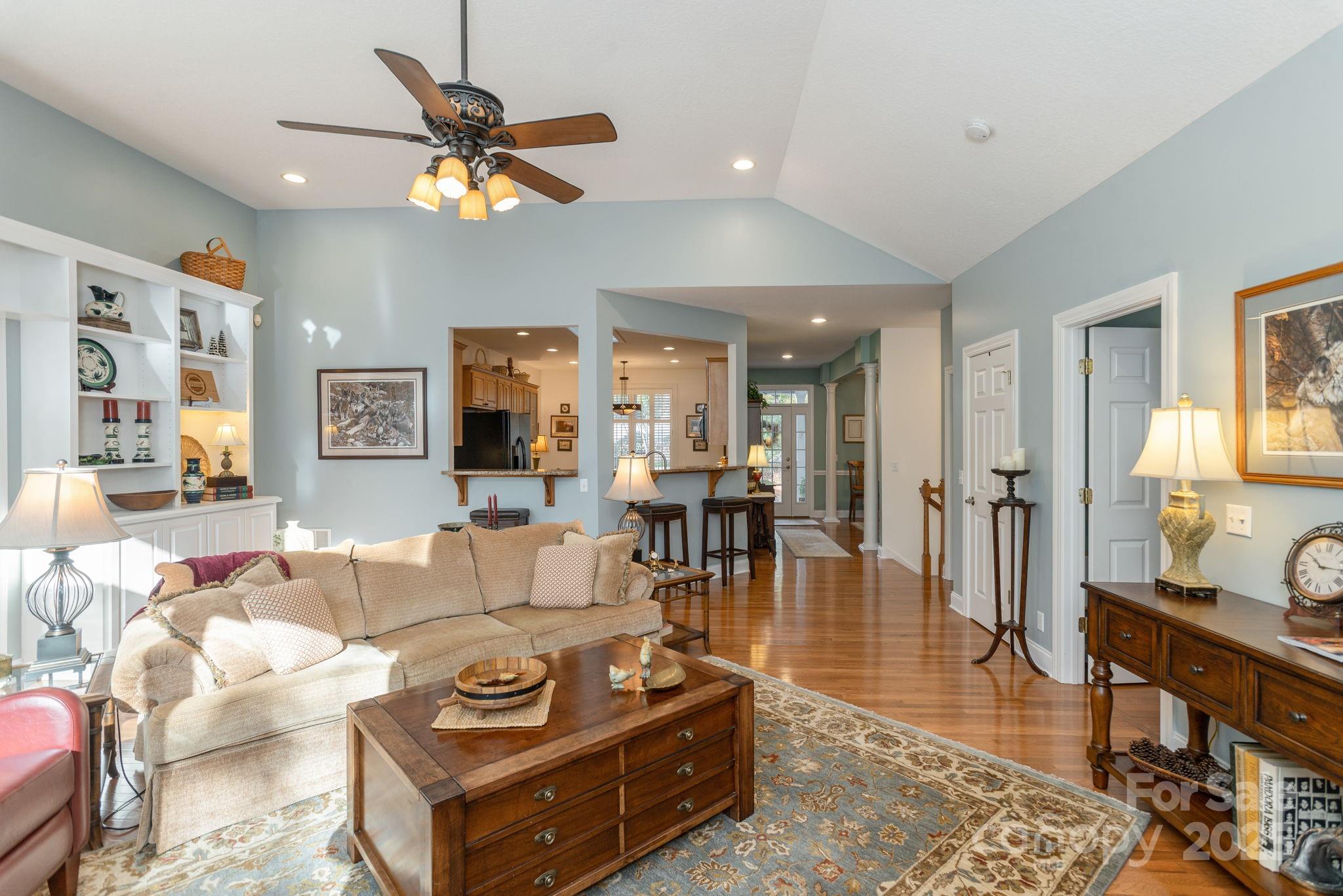 Single Family Residence at 115 Chancery Court, Flat Rock, photo 11 of 47