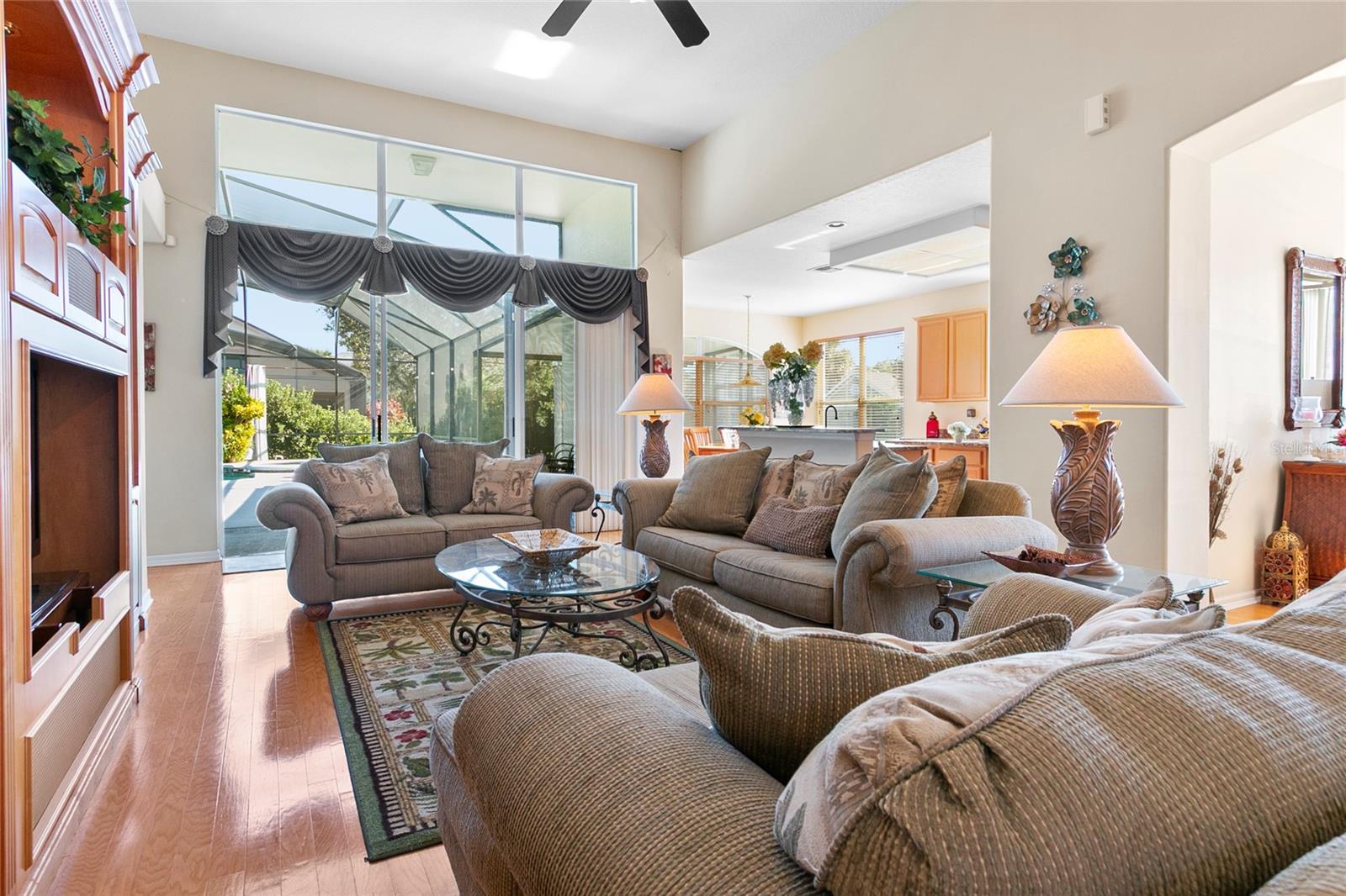 Single Family Residence at 2801 BAYWOOD LN, KISSIMMEE, photo 8 of 44