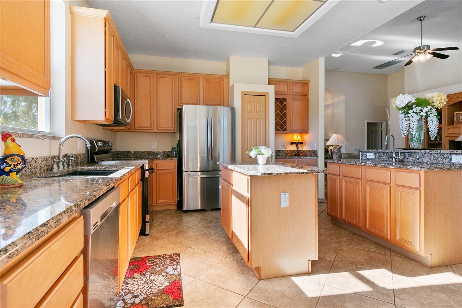 Single Family Residence at 2801 BAYWOOD LN, KISSIMMEE, photo 13 of 44