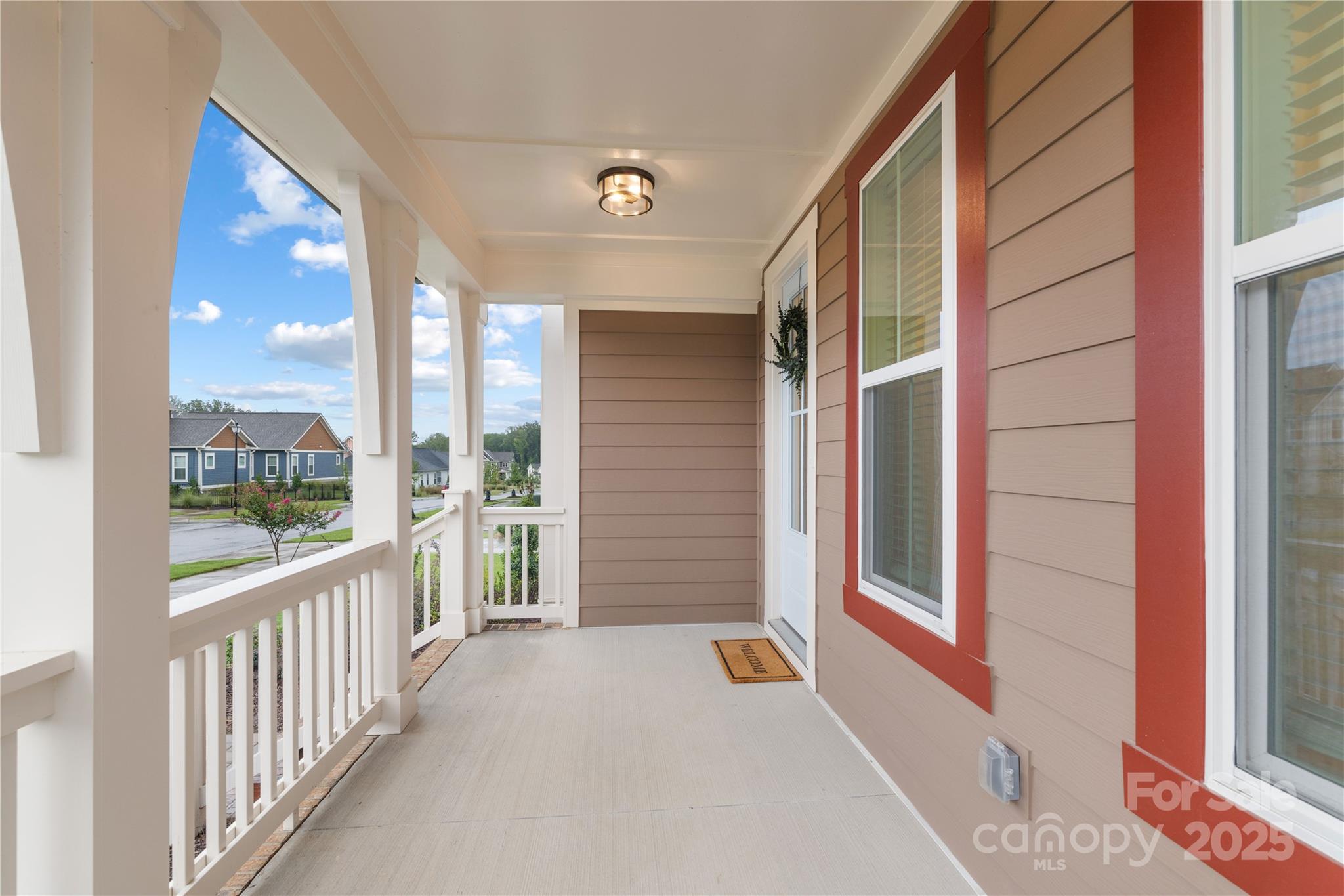 Single Family Residence at 287 Luray Way, Rock Hill, photo 3 of 43