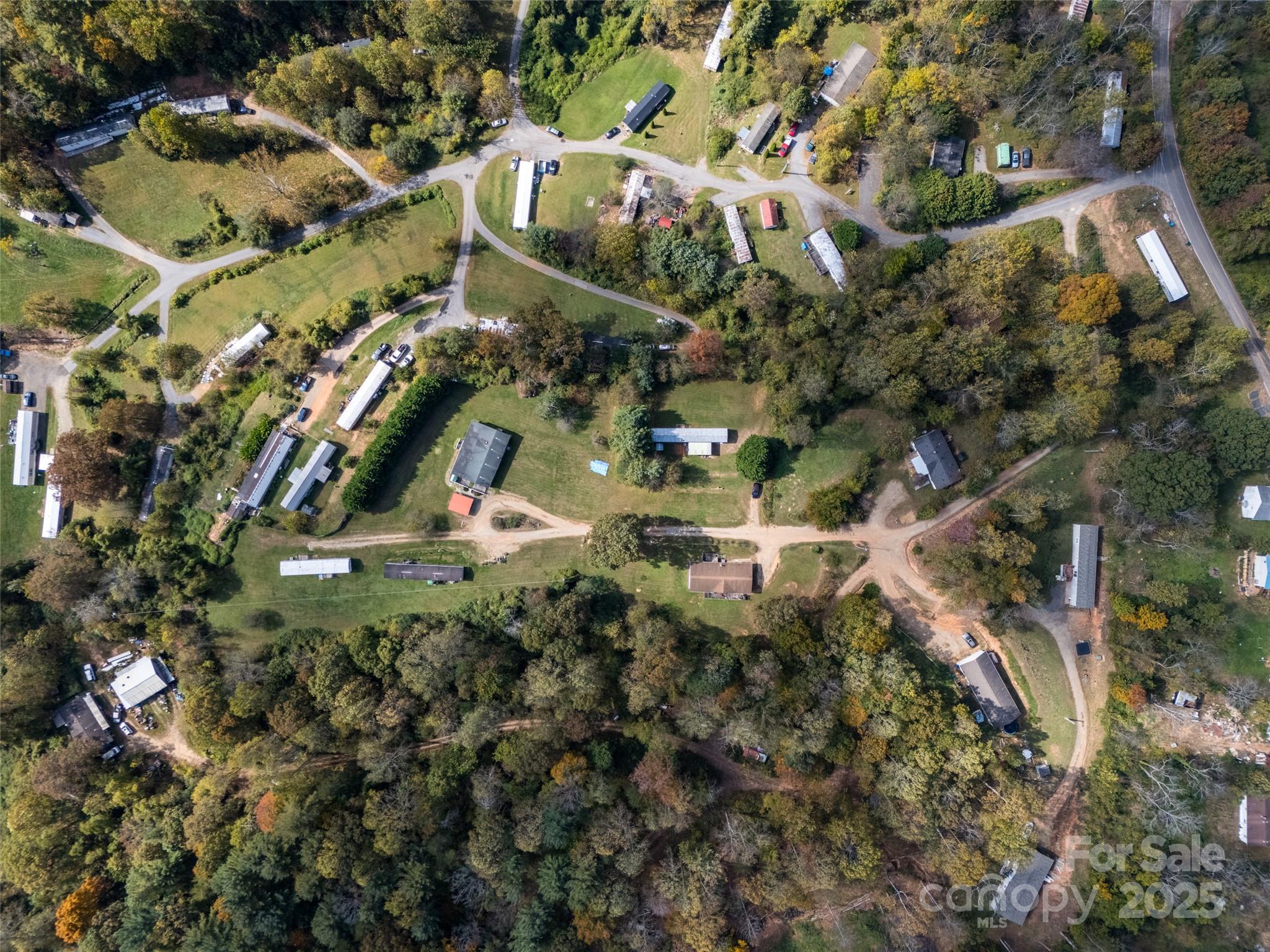 Portfolio at 17 Hat Creek Drive, Asheville, photo 2 of 31