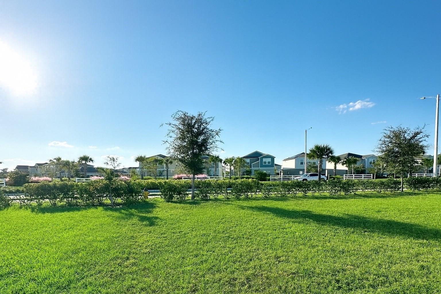 Single Family Residence at 1122 BRIMSTONE CIR, WINTER HAVEN, photo 15 of 17
