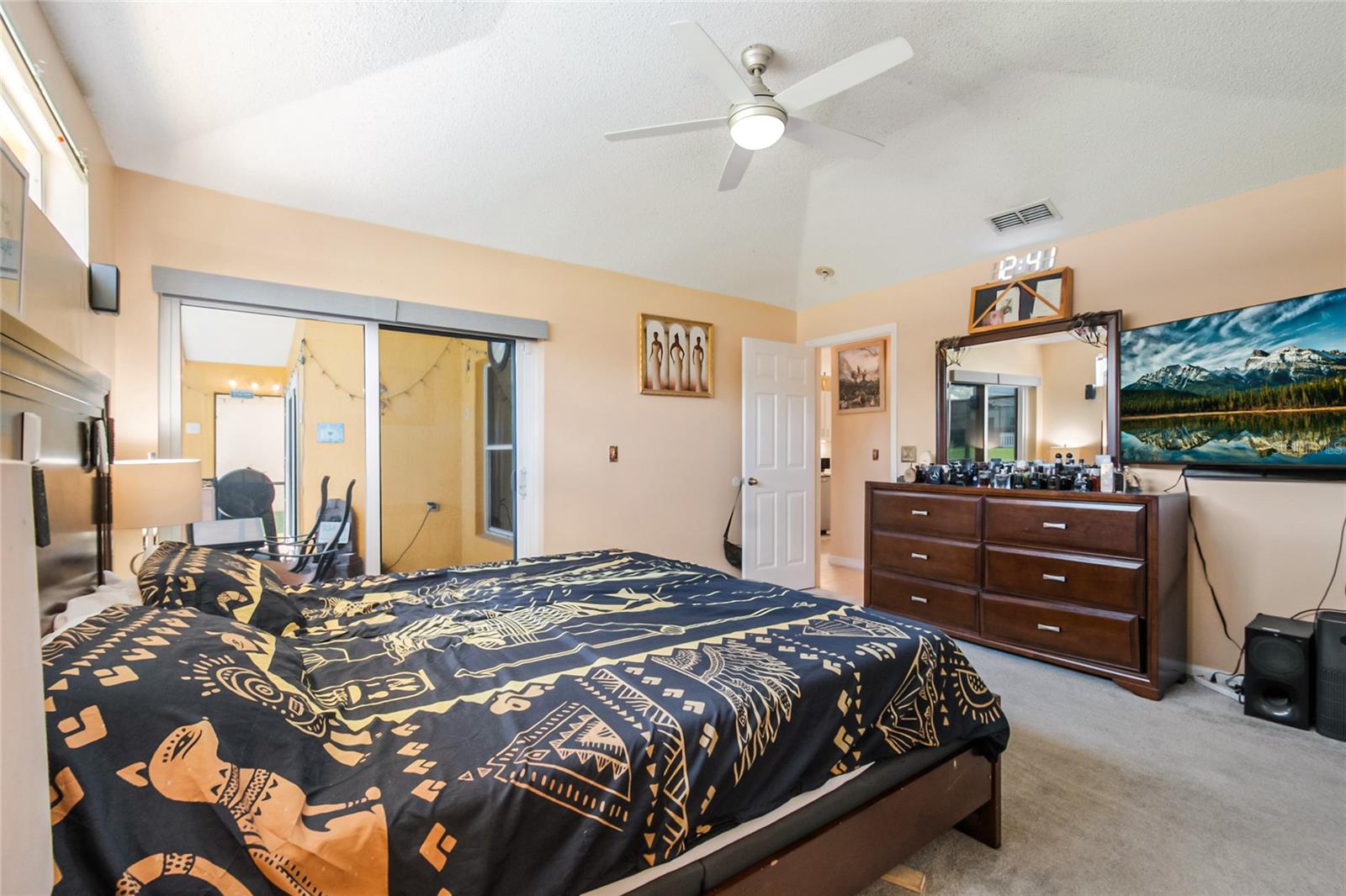 Master Bedroom - 134 LANGHAM DR, DAVENPORT