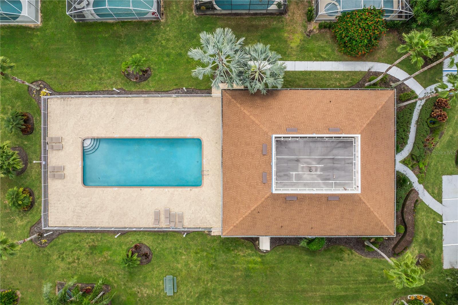 Community Pool - 134 LANGHAM DR, DAVENPORT