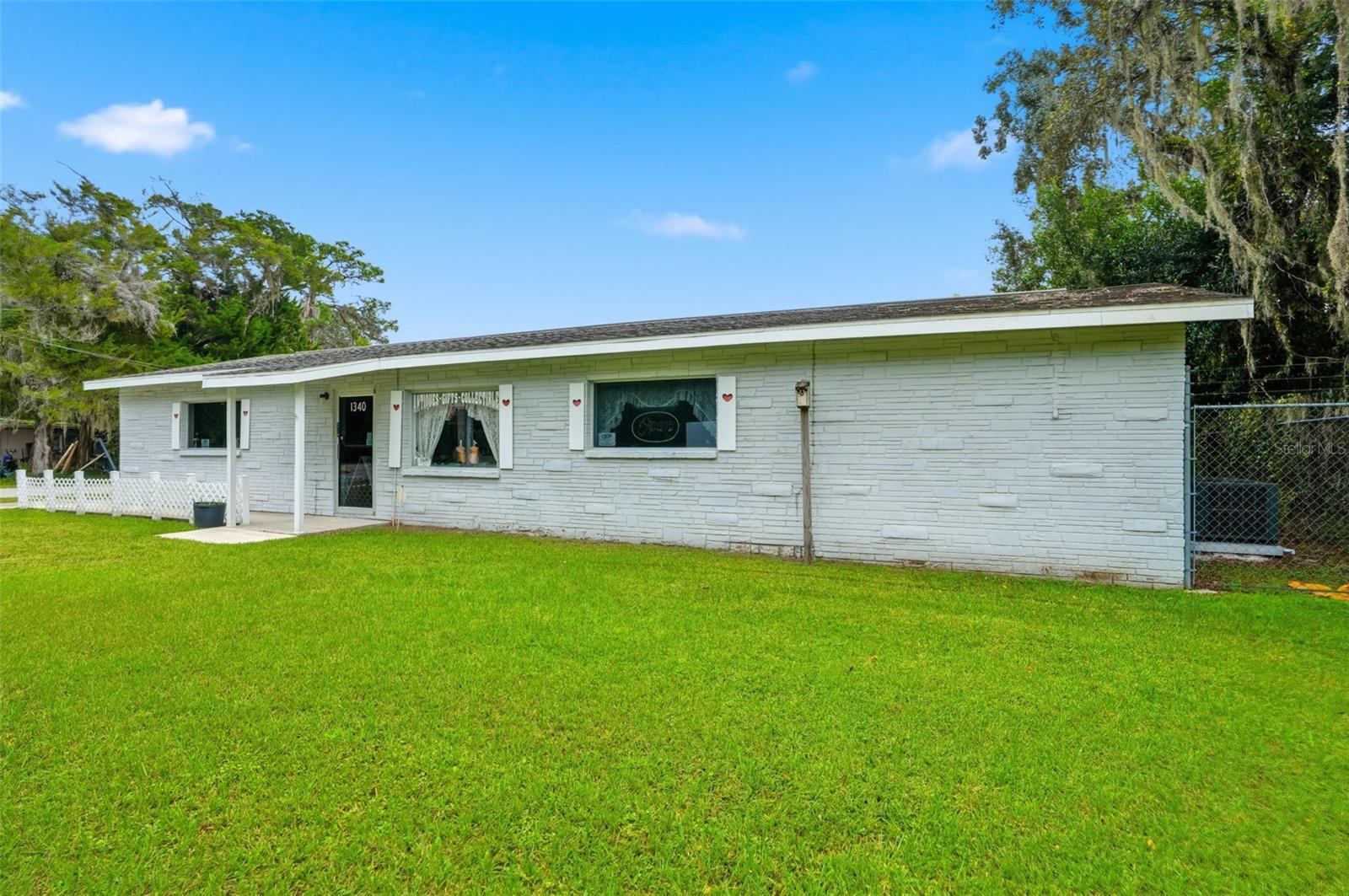Retail at 1340 HOWELL AVE, BROOKSVILLE, photo 2 of 36