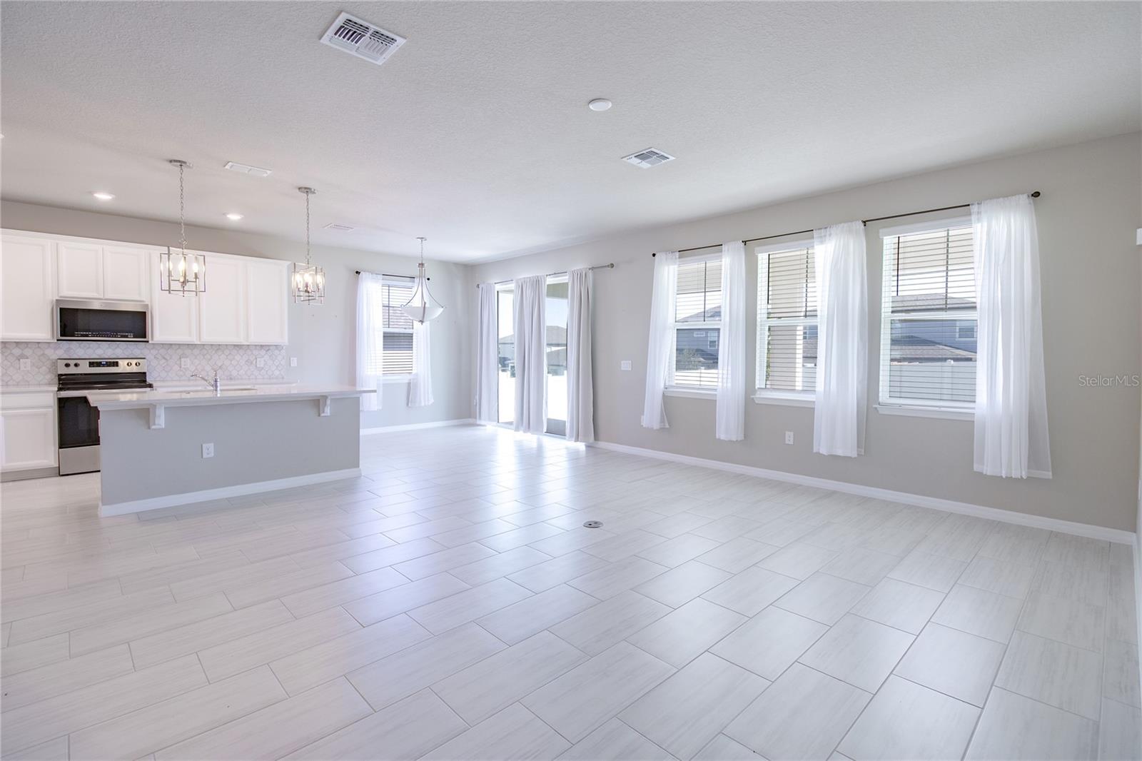 Single Family Residence at 2290 RAVEN RIDGE RD, CLERMONT, photo 5 of 27