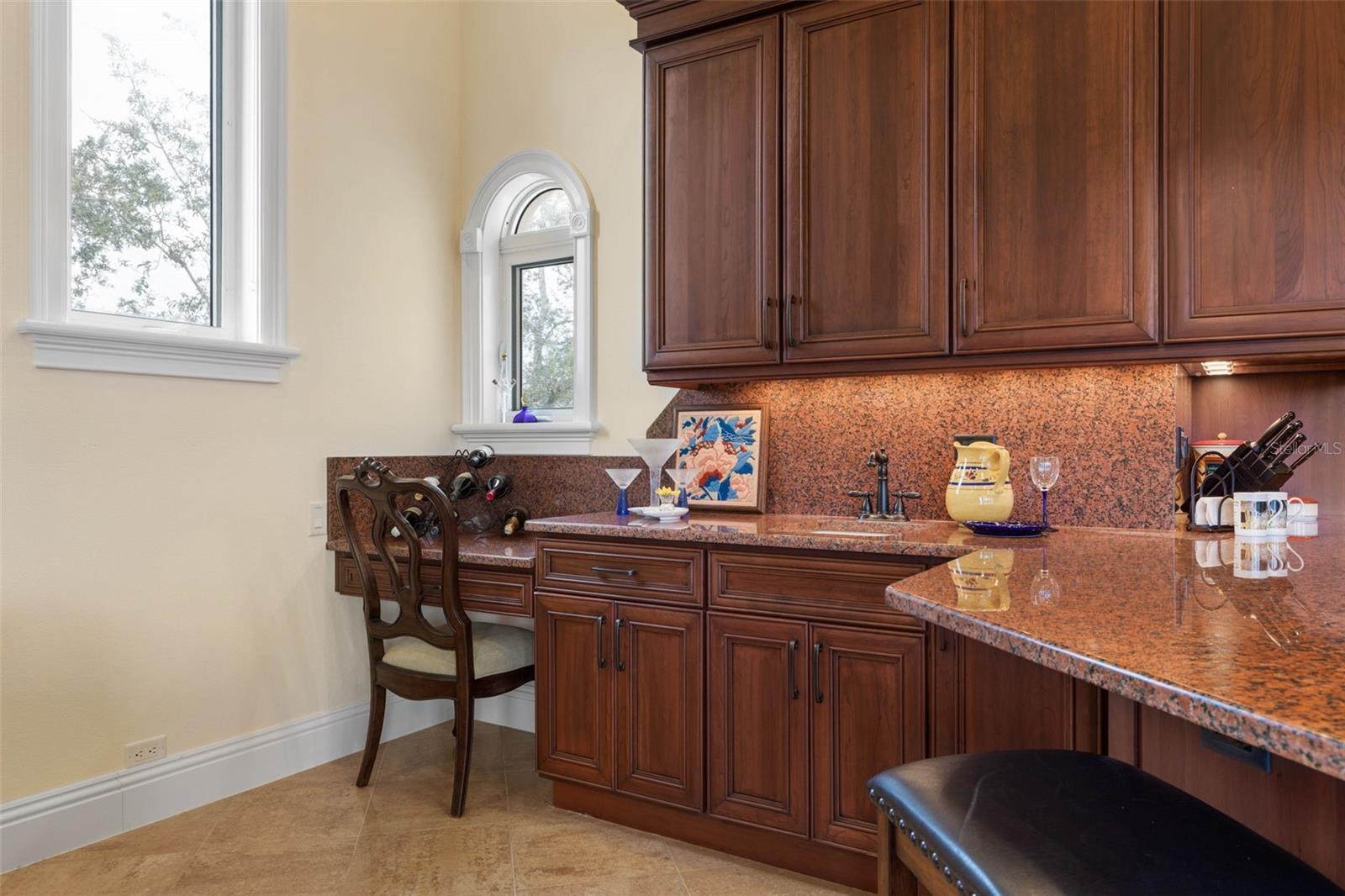 Built-in kitchen desk area w/ window - 44 OCEAN OAKS LN, PALM COAST