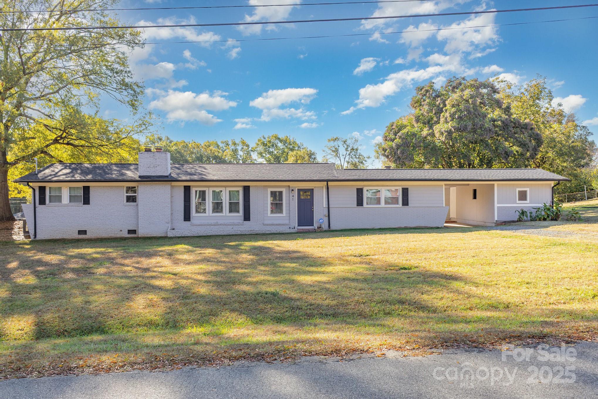 41 Fleetwood Drive SW