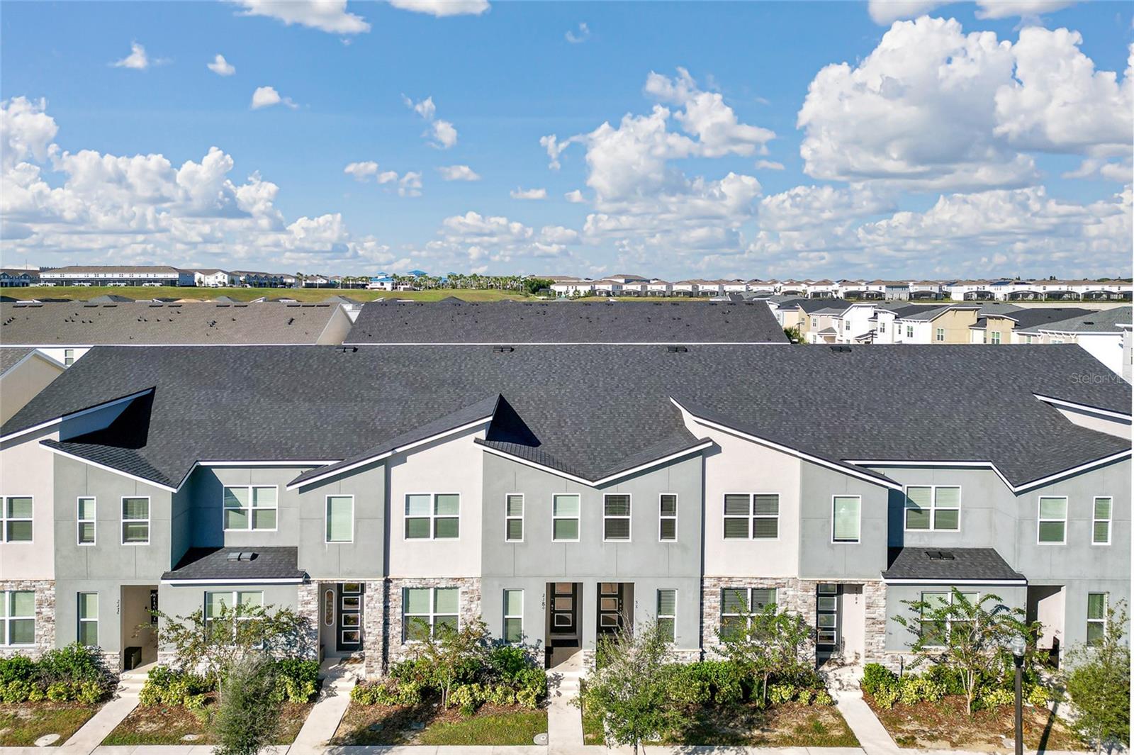 Modern Exterior Design - 2382 ZABALLINA PL, KISSIMMEE