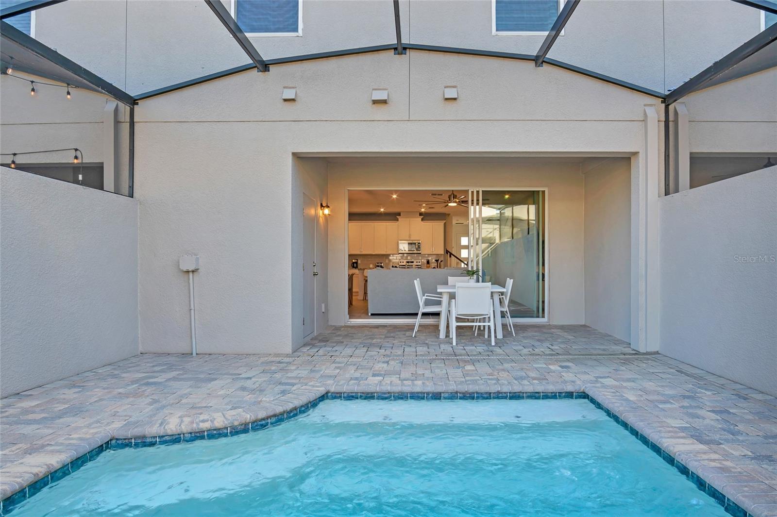 Perfect for year-round enjoyment - 2382 ZABALLINA PL, KISSIMMEE