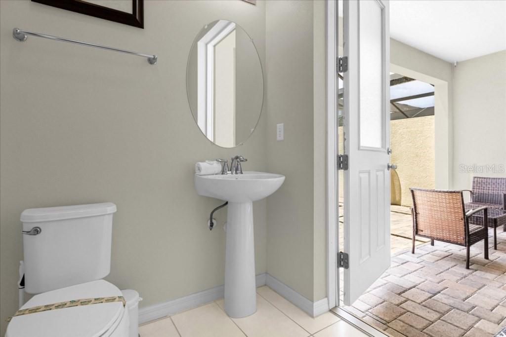 Townhouse at 1540 CAREY PALM CIR, KISSIMMEE, photo 18 of 33