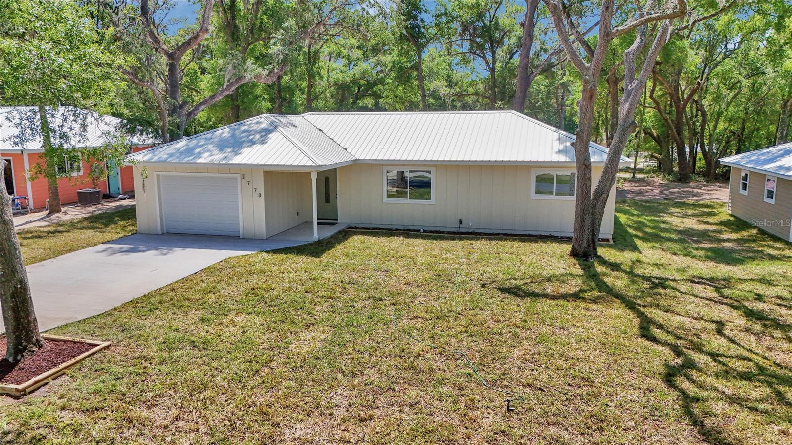 2778 W CYPRESS DR