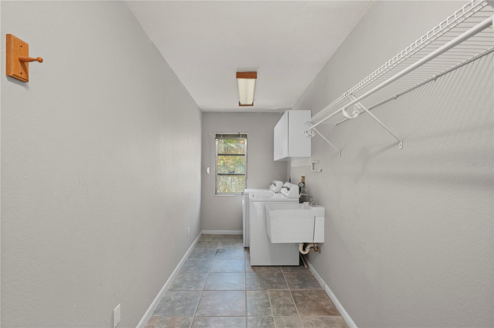 Inside Laundry - 17356 GULFSPRAY CIR, PORT CHARLOTTE
