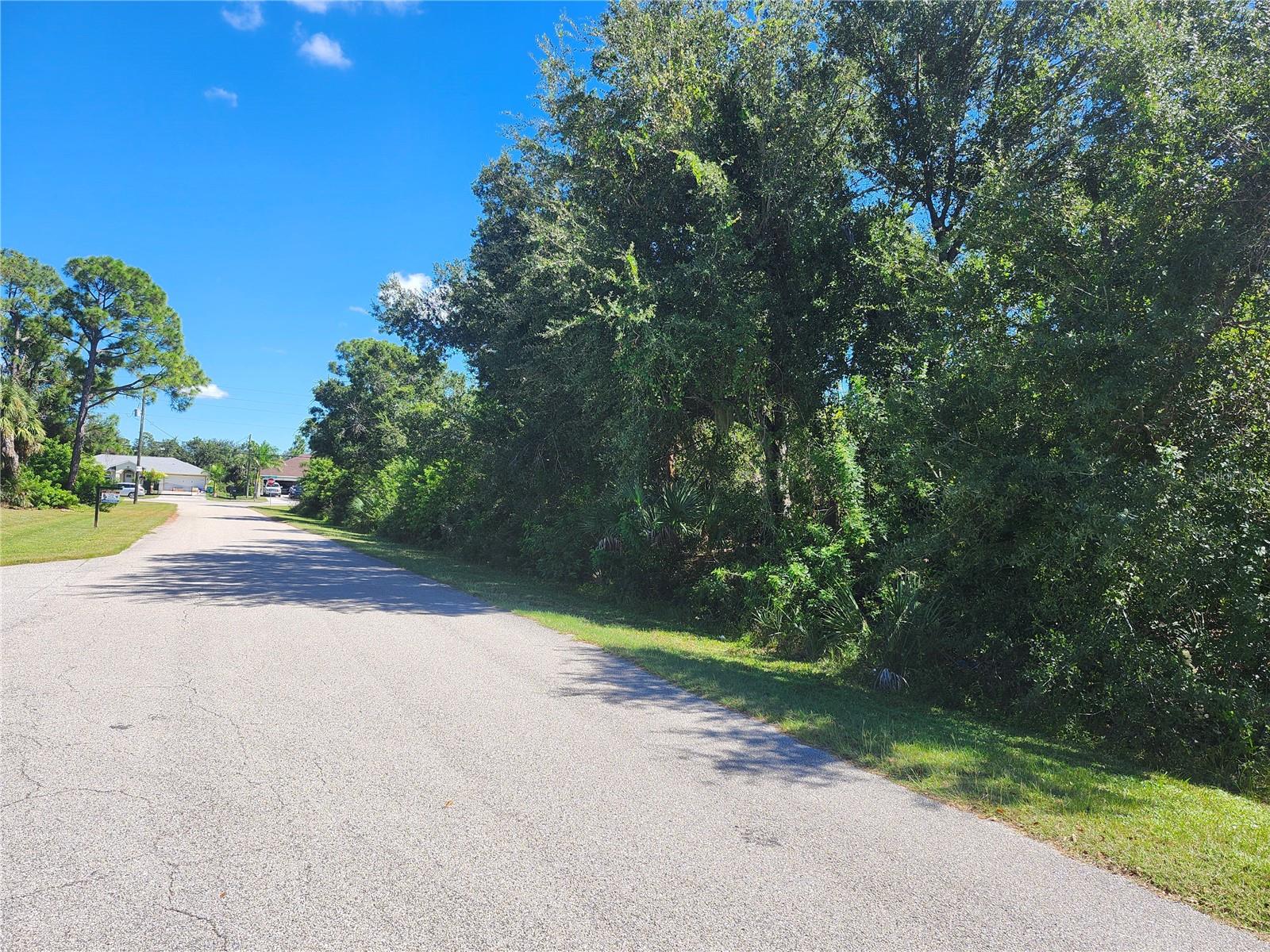 Looking east - property on right side - 17517 ELMWOOD AVE, PORT CHARLOTTE