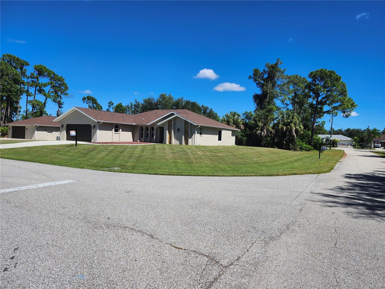 House across street - 17517 ELMWOOD AVE, PORT CHARLOTTE