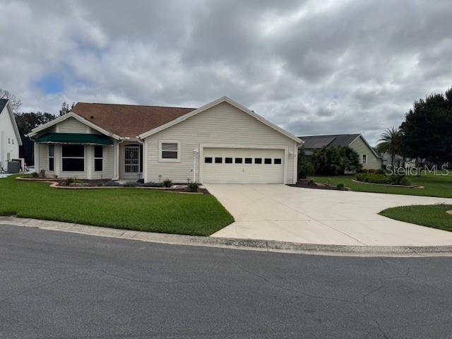 Single Family Residence at 903 RAMOS DR, THE VILLAGES