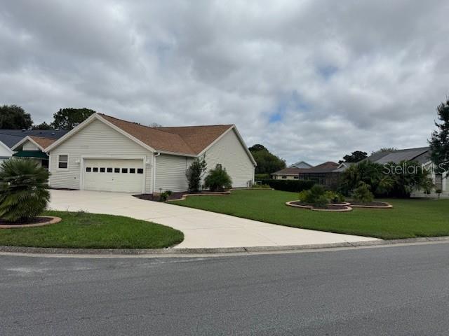 Single Family Residence at 903 RAMOS DR, THE VILLAGES, photo 3 of 26