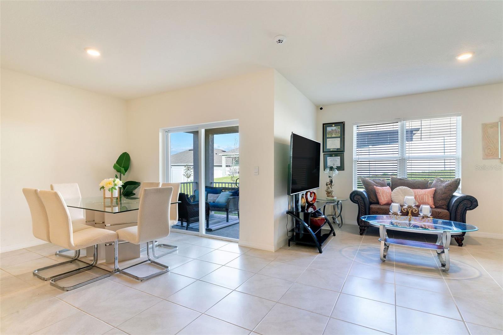 Single Family Residence at 9537 BLACK WALNUT DR, CLERMONT, photo 18 of 42