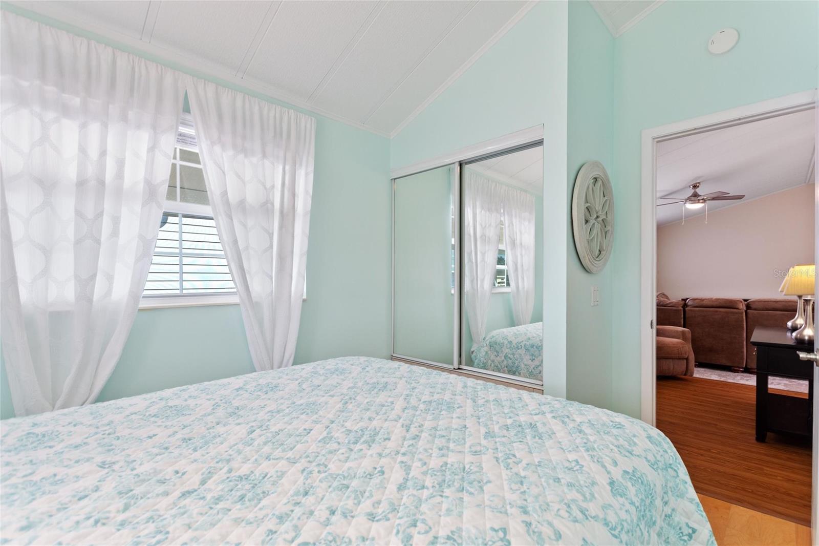 Primary bedroom - 16 CHAMPIONSHIP DR, DAVENPORT