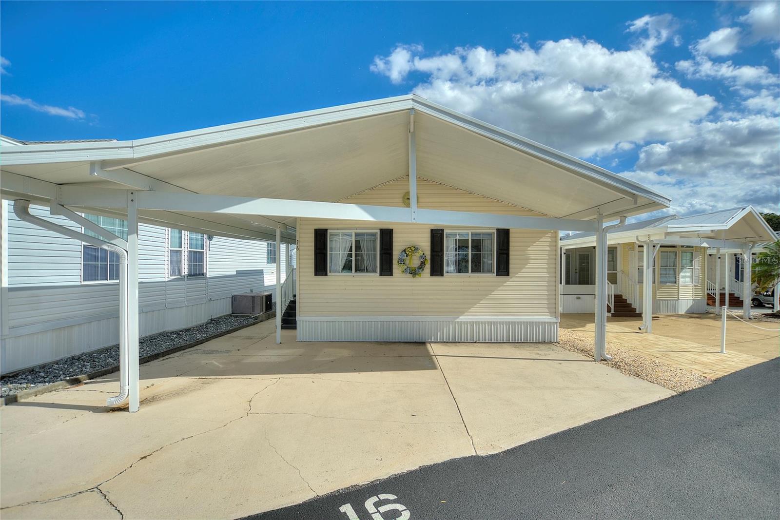 Manufactured Home at 16 CHAMPIONSHIP DR, DAVENPORT, photo 22 of 42