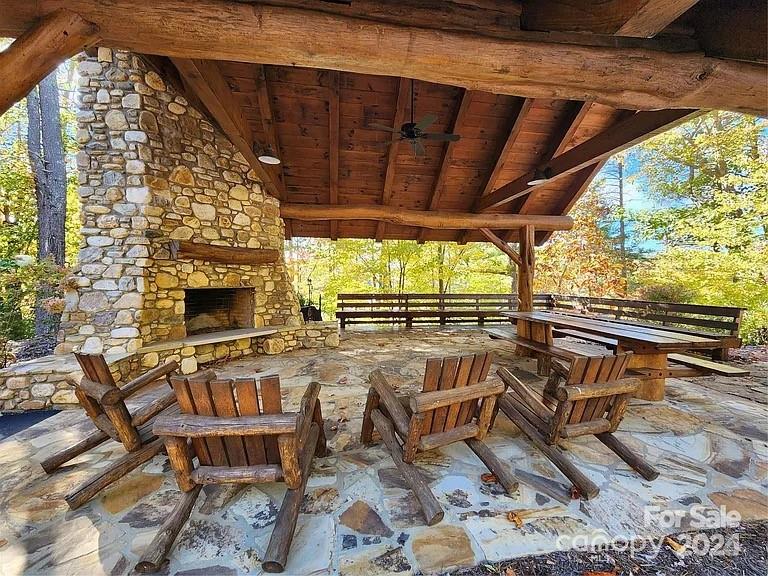 Community pavilion - 152 Dockside Drive, Nebo