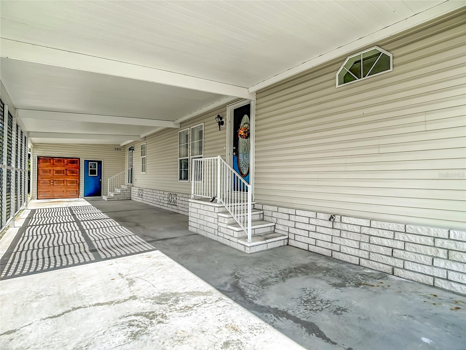 Manufactured Home at 5745 PAWNEE ST, ZEPHYRHILLS, photo 5 of 71