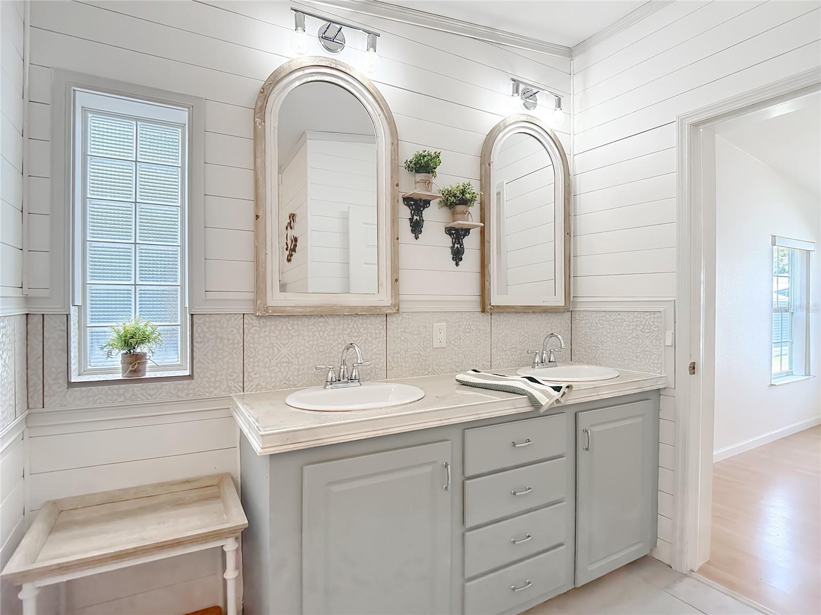 Primary Bath - 5745 PAWNEE ST, ZEPHYRHILLS