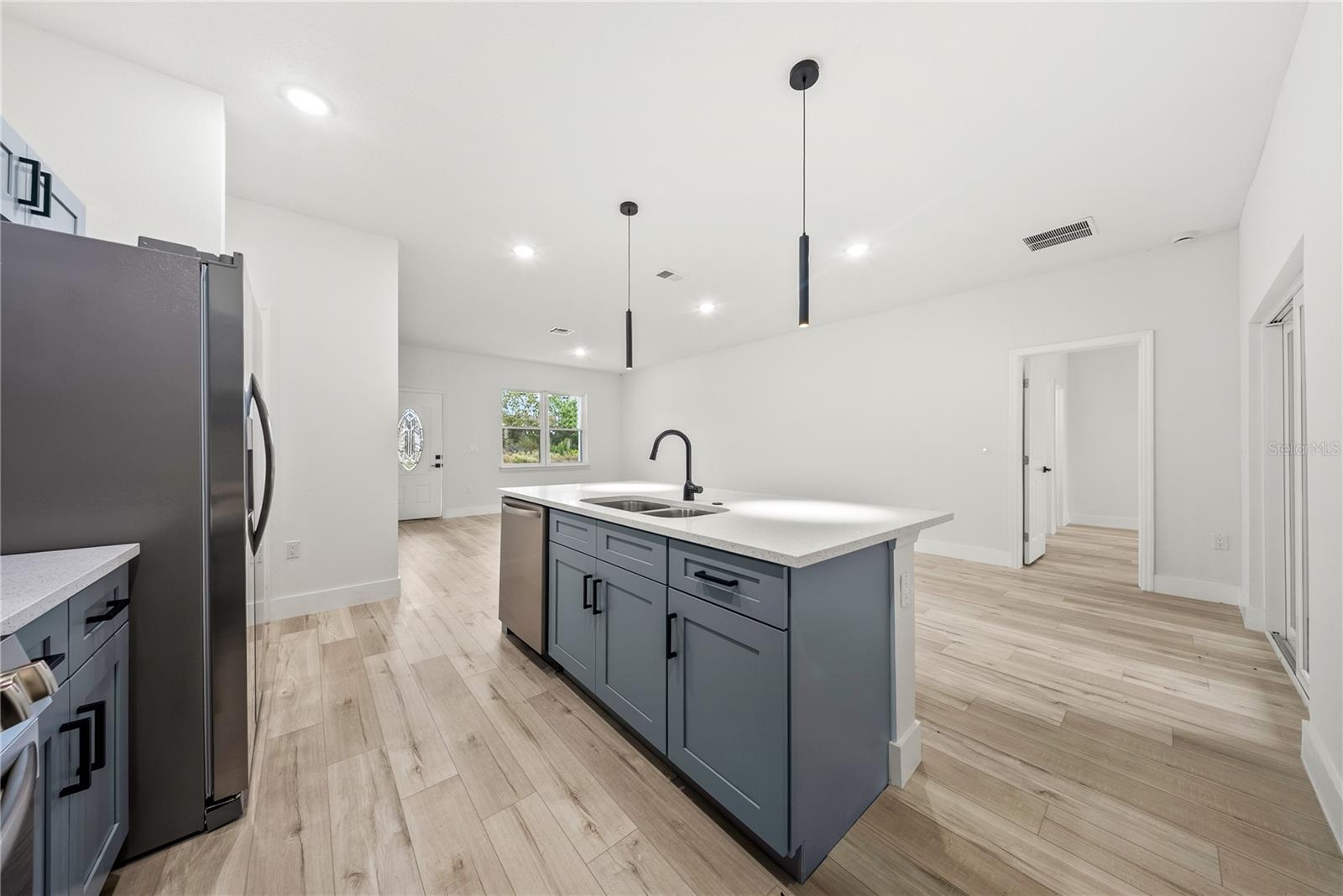 Single Family Residence at 3416 W EUNICE DR, DUNNELLON, photo 5 of 55