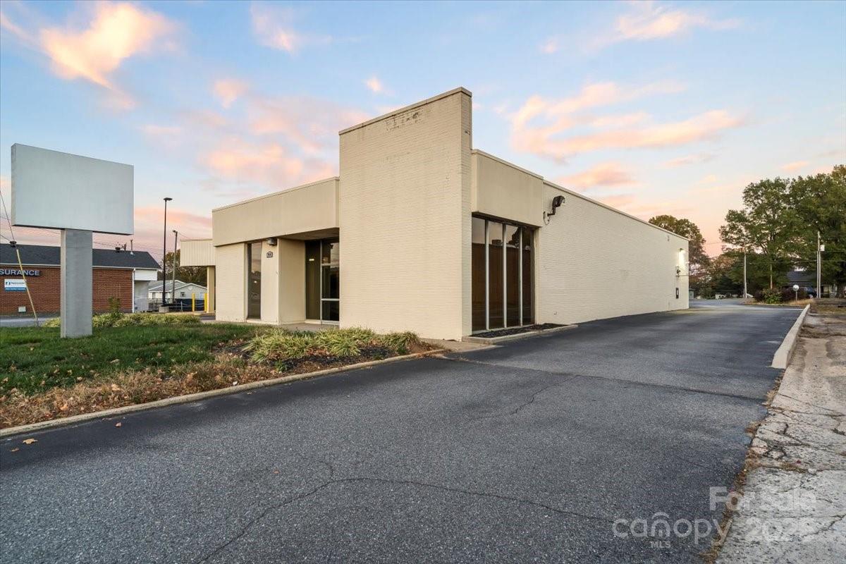 Retail at 704 N Cannon Boulevard, Kannapolis, photo 33 of 33