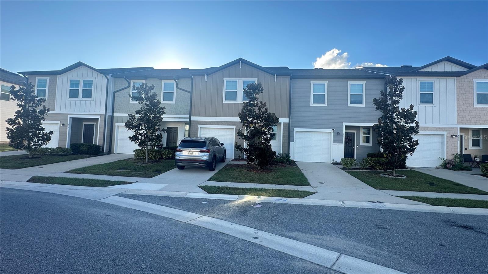 453 MADISON DR