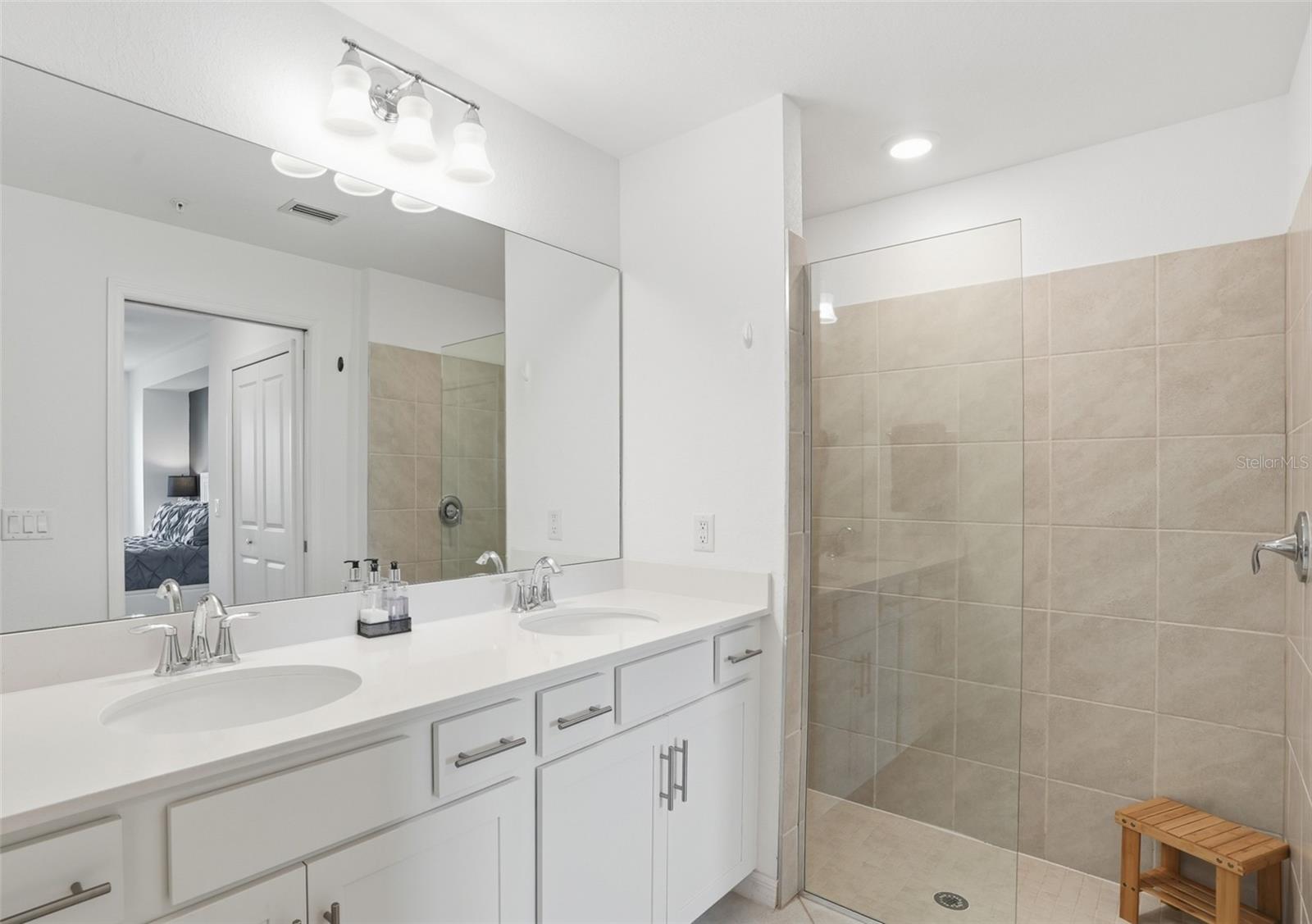 Condominium at 14204 HERITAGE LANDING BLVD #712, PUNTA GORDA, photo 18 of 62