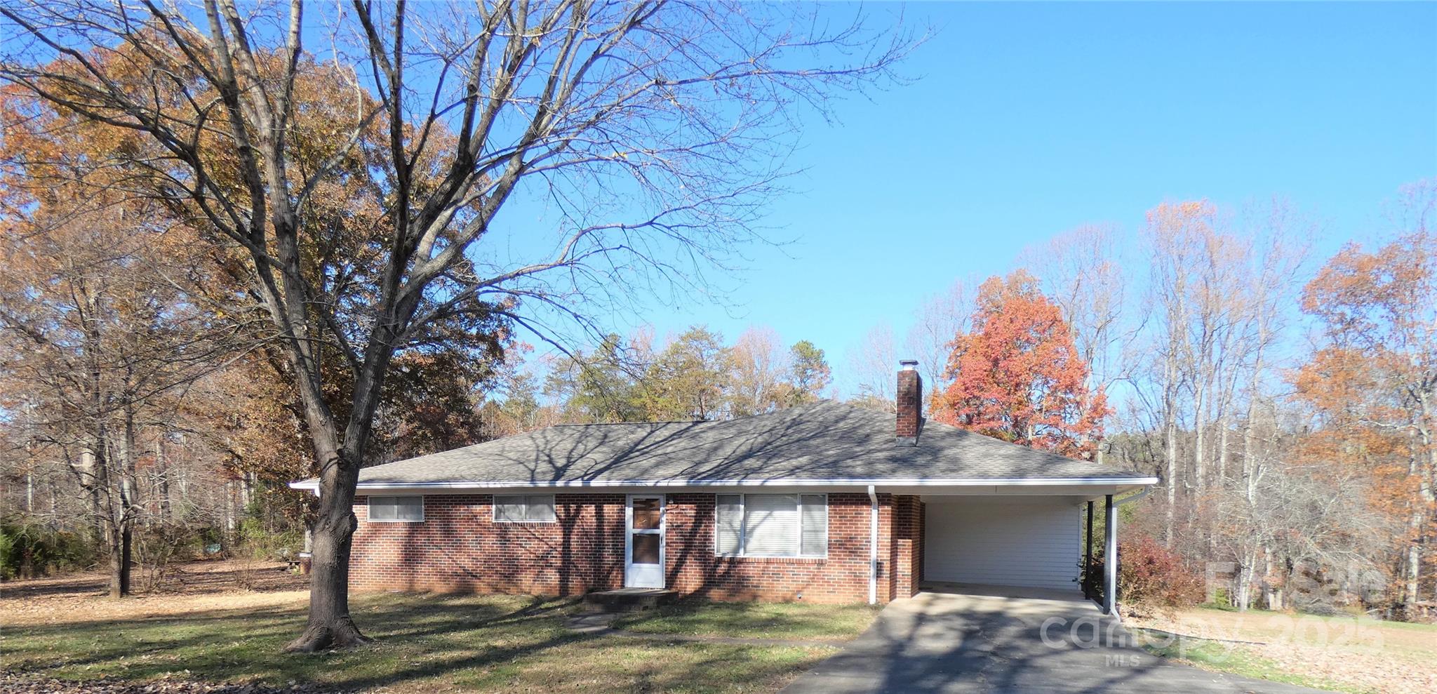 Single Family Residence at 150 Fonda Road, Statesville, photo 3 of 36