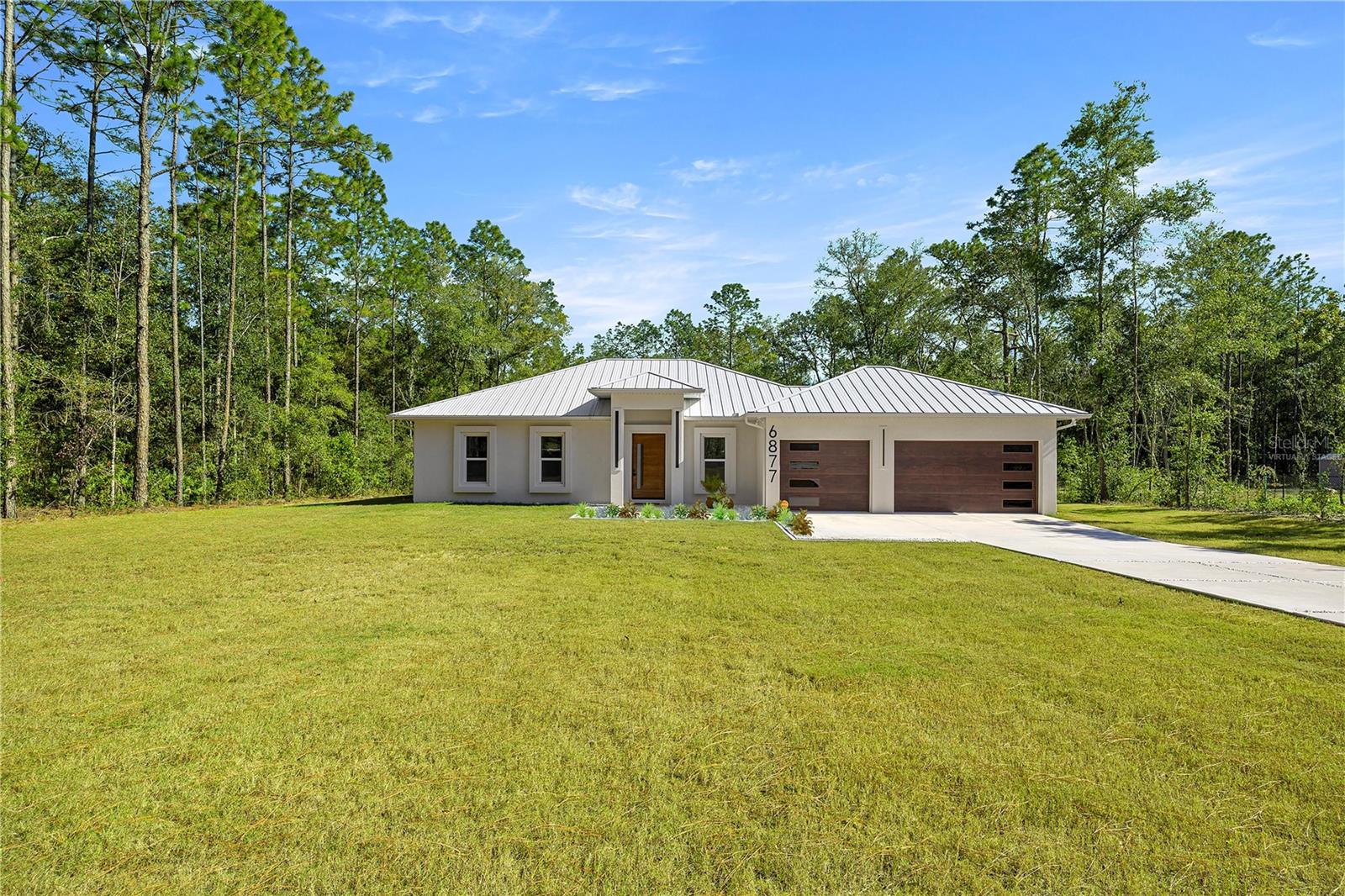 "VIRTUALLY STAGED" FRONT OF THE HOUSE - 6877 SW 131ST CIR, OCALA