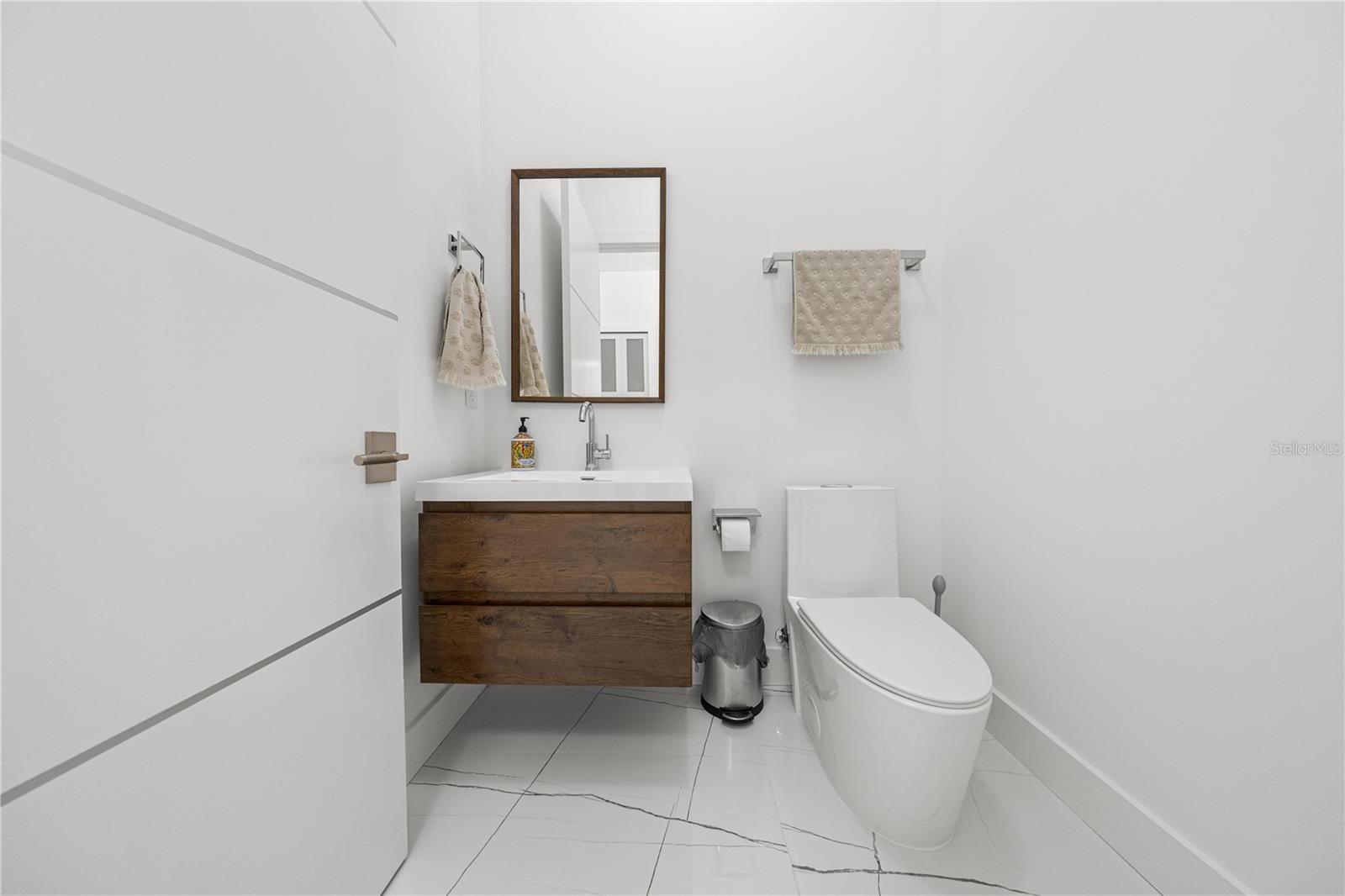 HALF BATHROOM - GUEST BATHROOM - 6877 SW 131ST CIR, OCALA