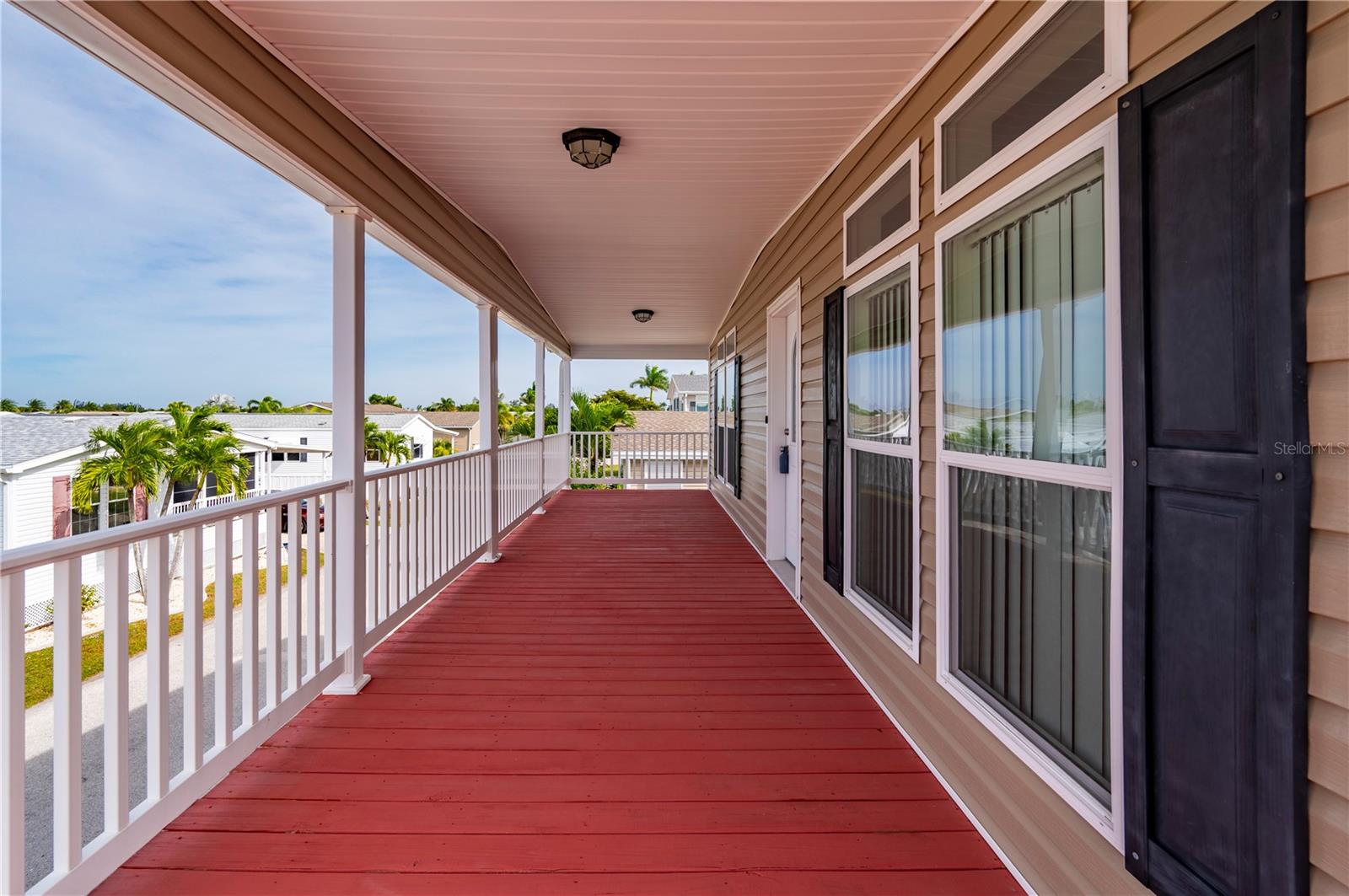 Large Covered Front porch - 67 WINDMILL BLVD, PUNTA GORDA