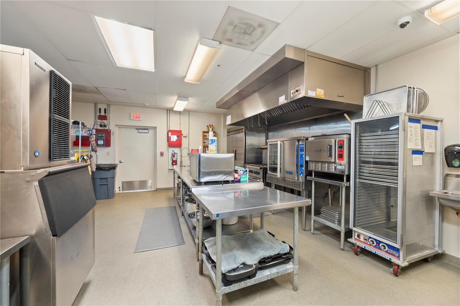 Community Kitchen - 67 WINDMILL BLVD, PUNTA GORDA