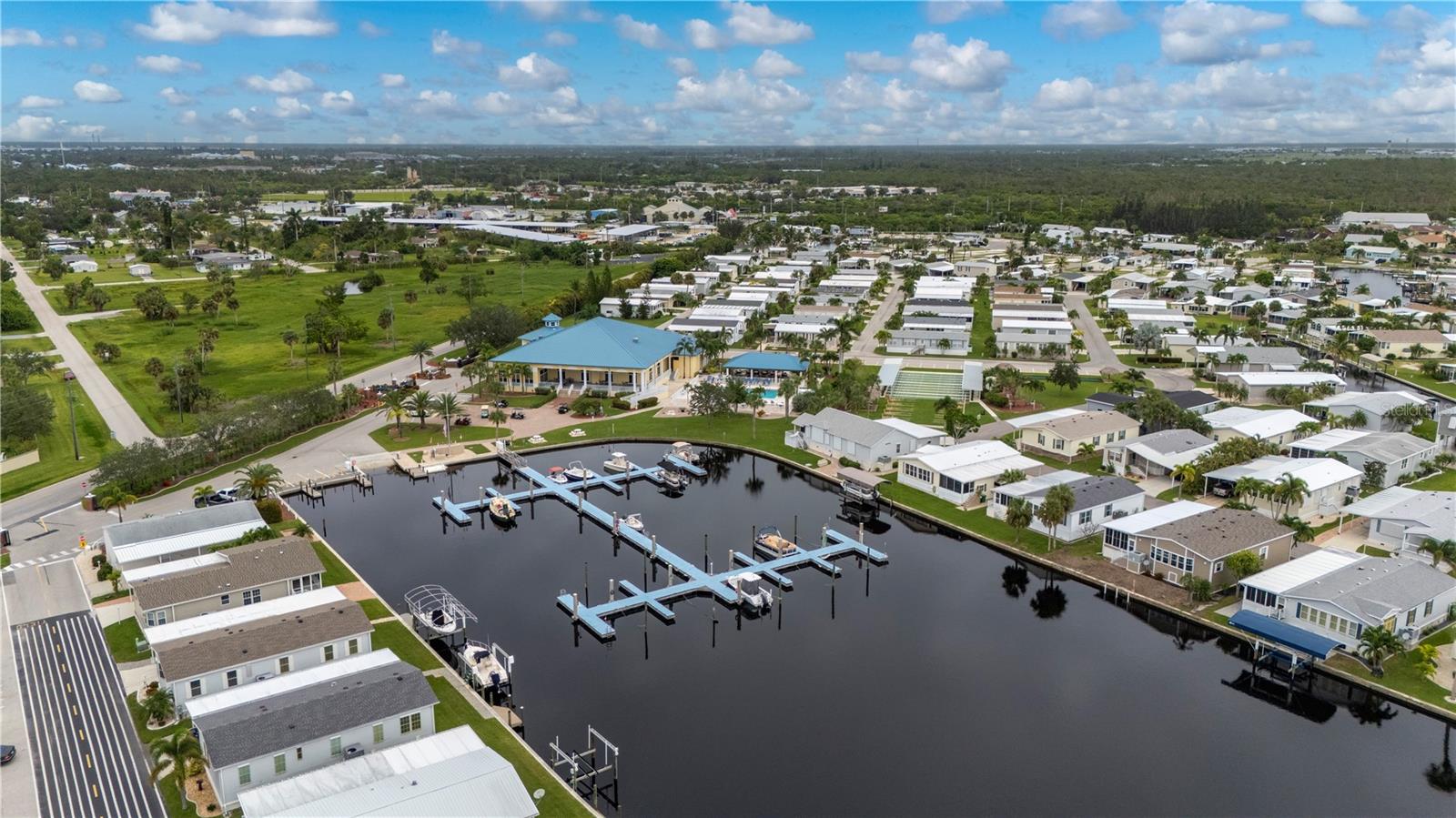 Community Marina - 67 WINDMILL BLVD, PUNTA GORDA