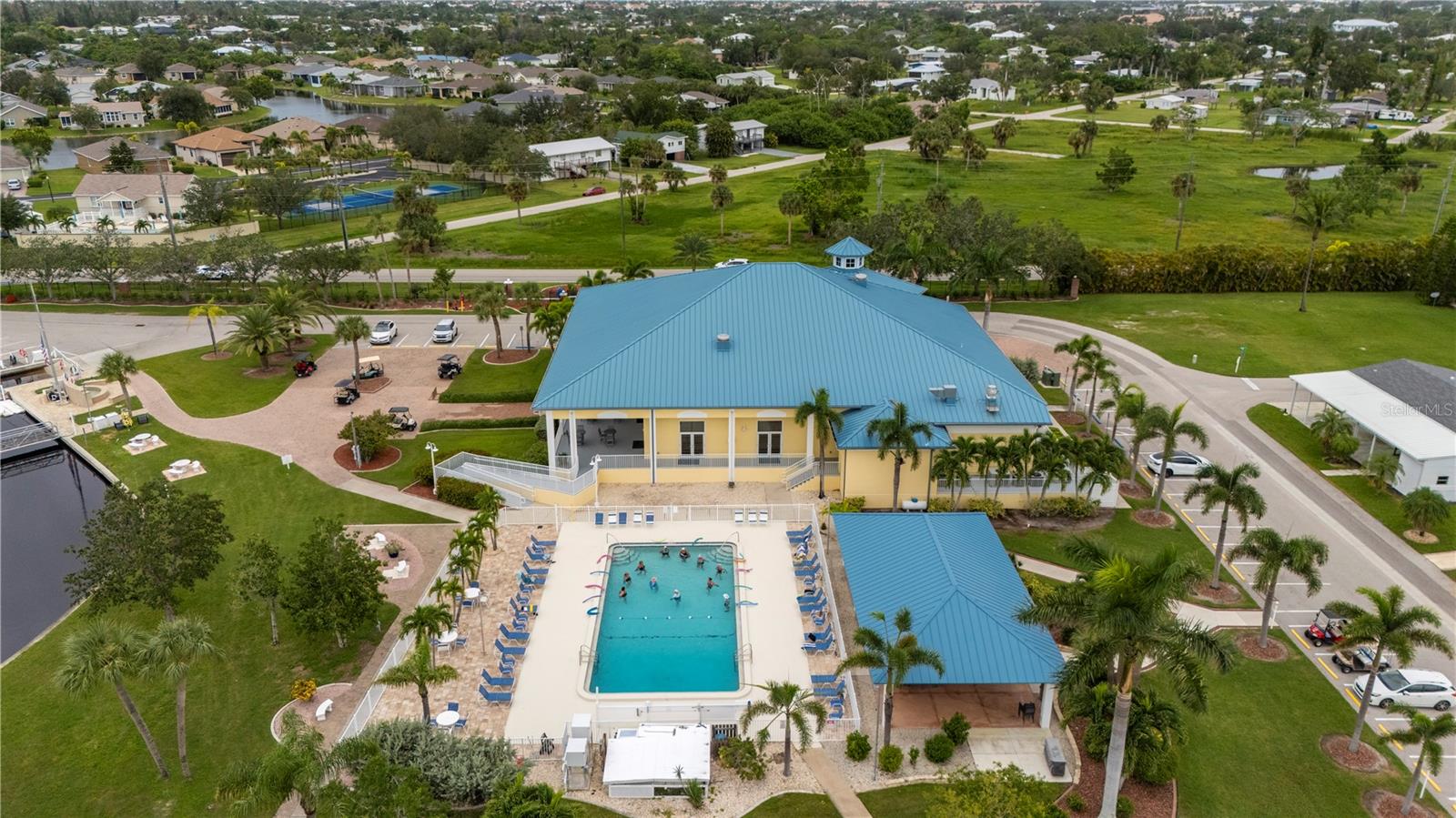 Windmill Village - 67 WINDMILL BLVD, PUNTA GORDA