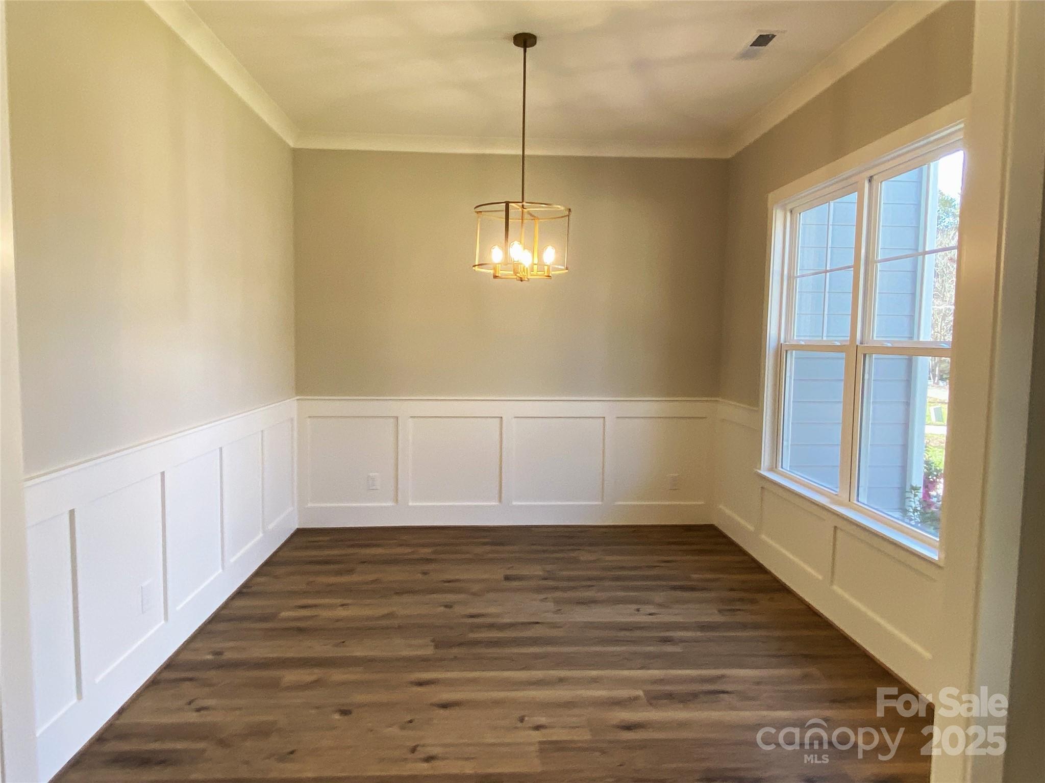 Single Family Residence at 107 Blackbeard Lane, Mooresville, photo 5 of 48