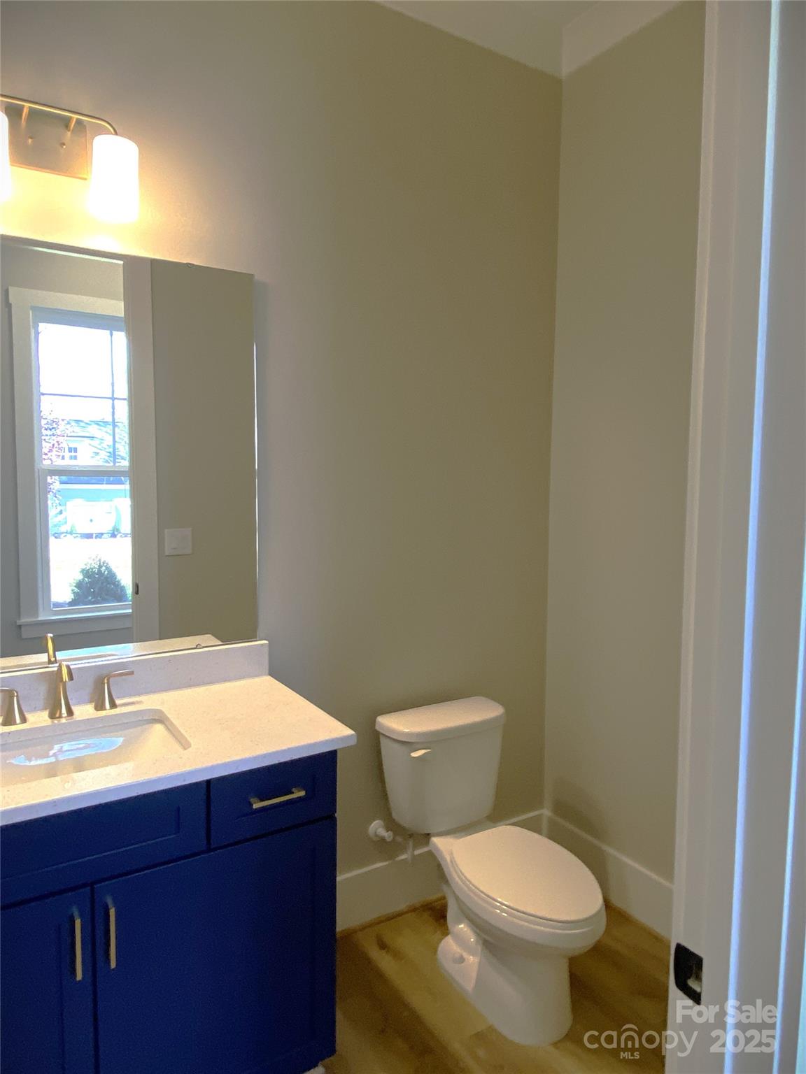 Single Family Residence at 107 Blackbeard Lane, Mooresville, photo 6 of 48