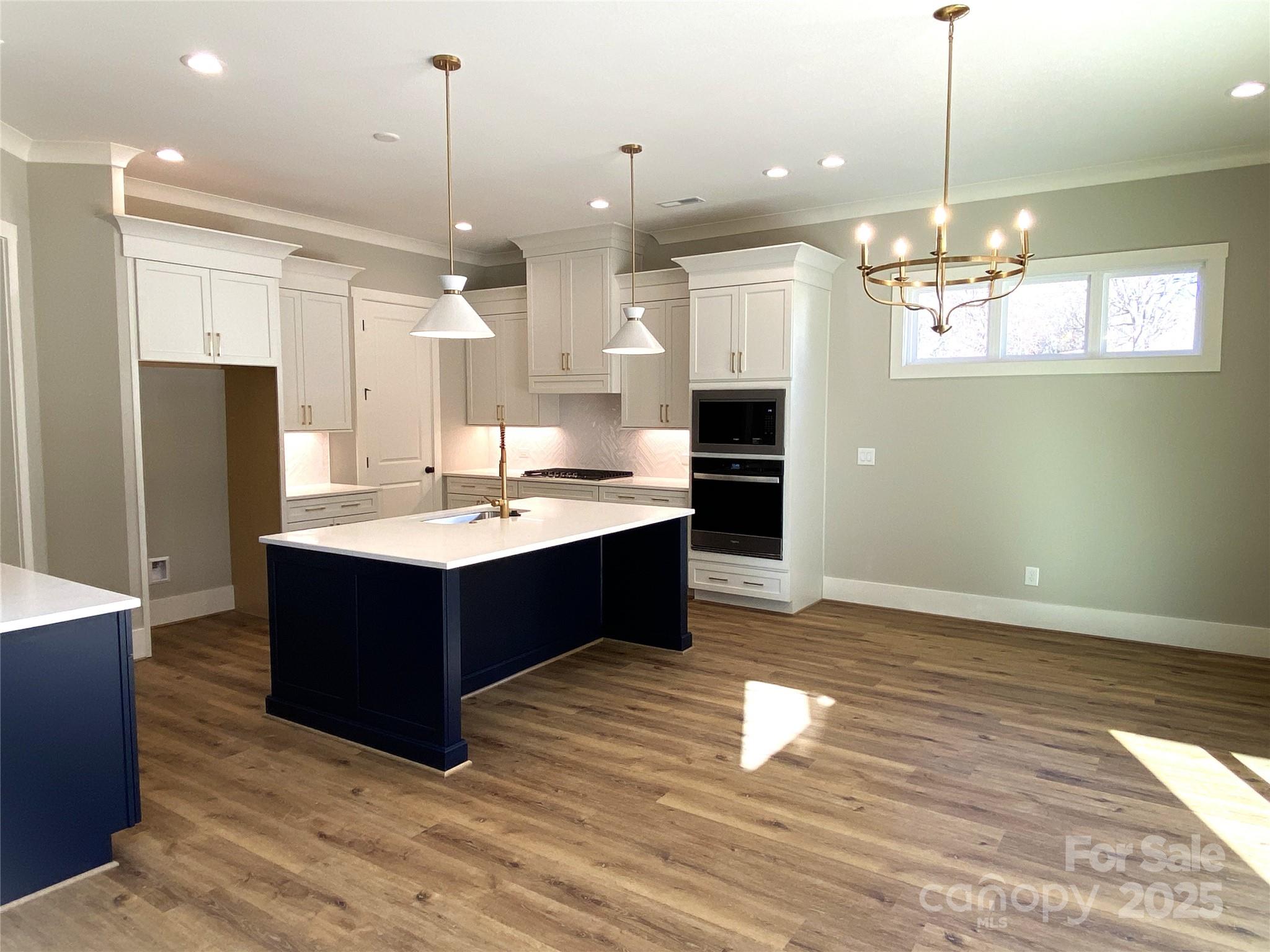 Single Family Residence at 107 Blackbeard Lane, Mooresville, photo 11 of 48