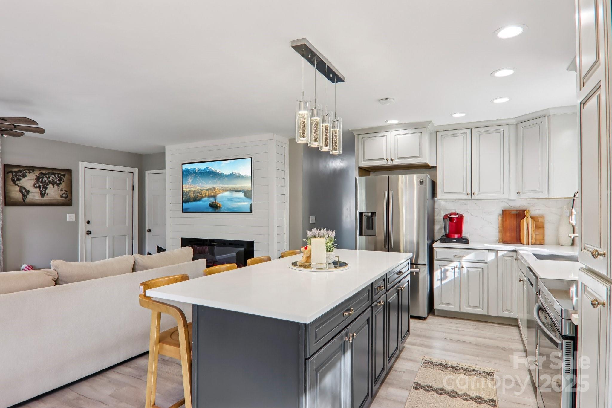 Single Family Residence at 199 Davis Cove Road, Waynesville, photo 13 of 44