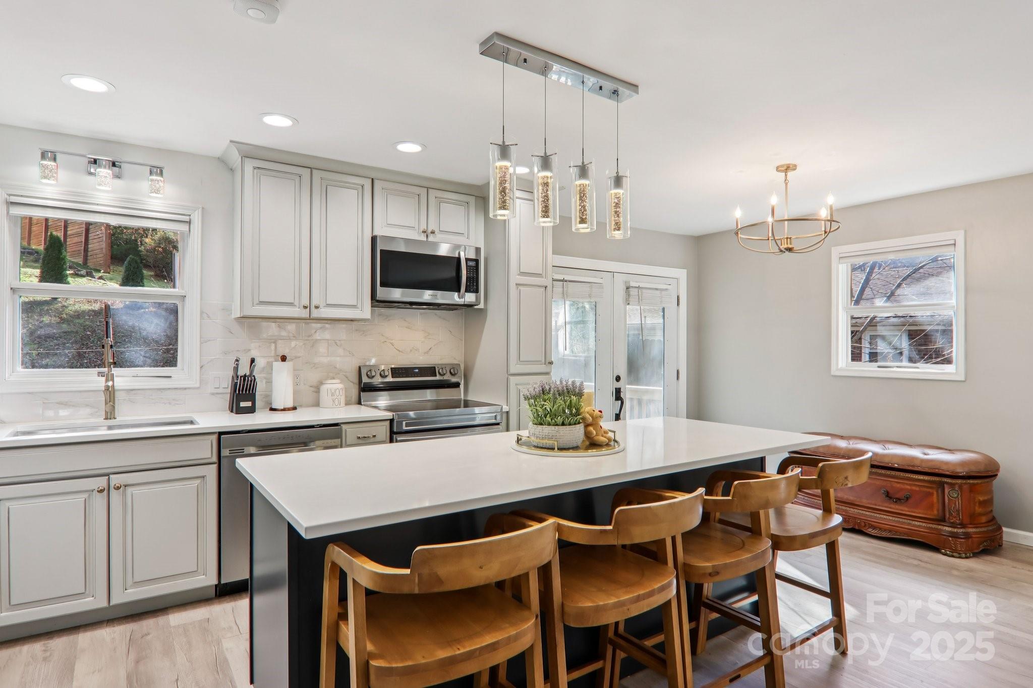 Single Family Residence at 199 Davis Cove Road, Waynesville, photo 14 of 44