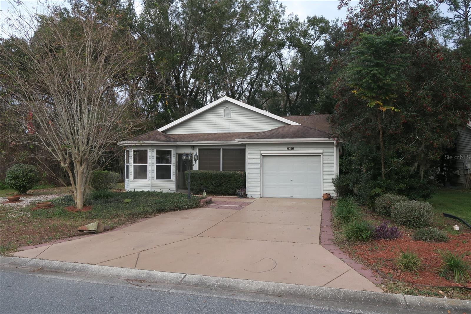 32512 OAK PARK DR