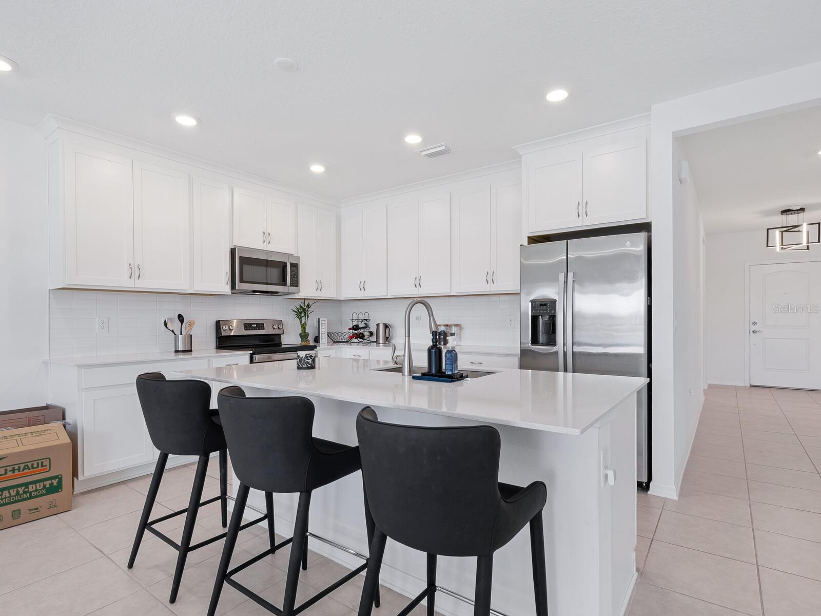 Single Family Residence at 9975 LAST LIGHT GLN, PARRISH, photo 12 of 34