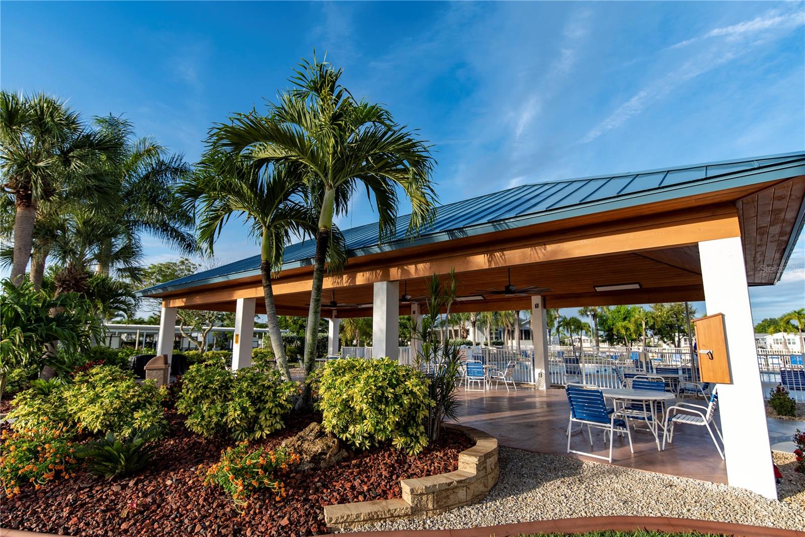 Pavillion - 15 ROTTERDAM DR, PUNTA GORDA
