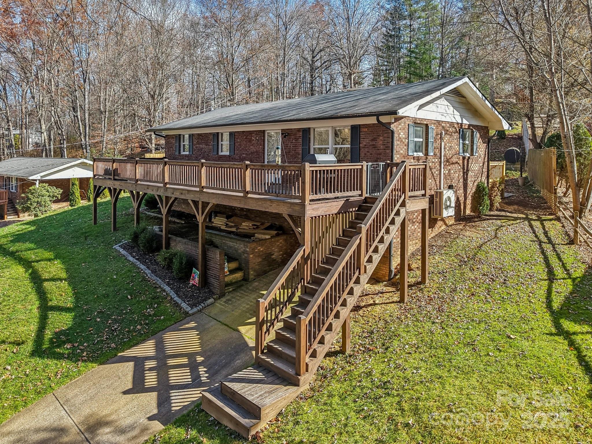 Single Family Residence at 199 Davis Cove Road, Waynesville, photo 2 of 44