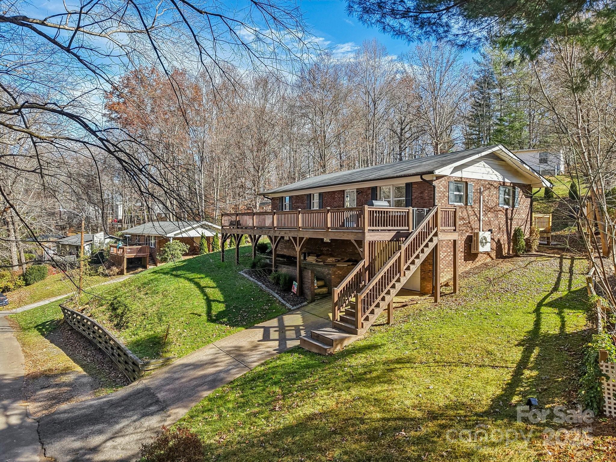 Single Family Residence at 199 Davis Cove Road, Waynesville, photo 3 of 44
