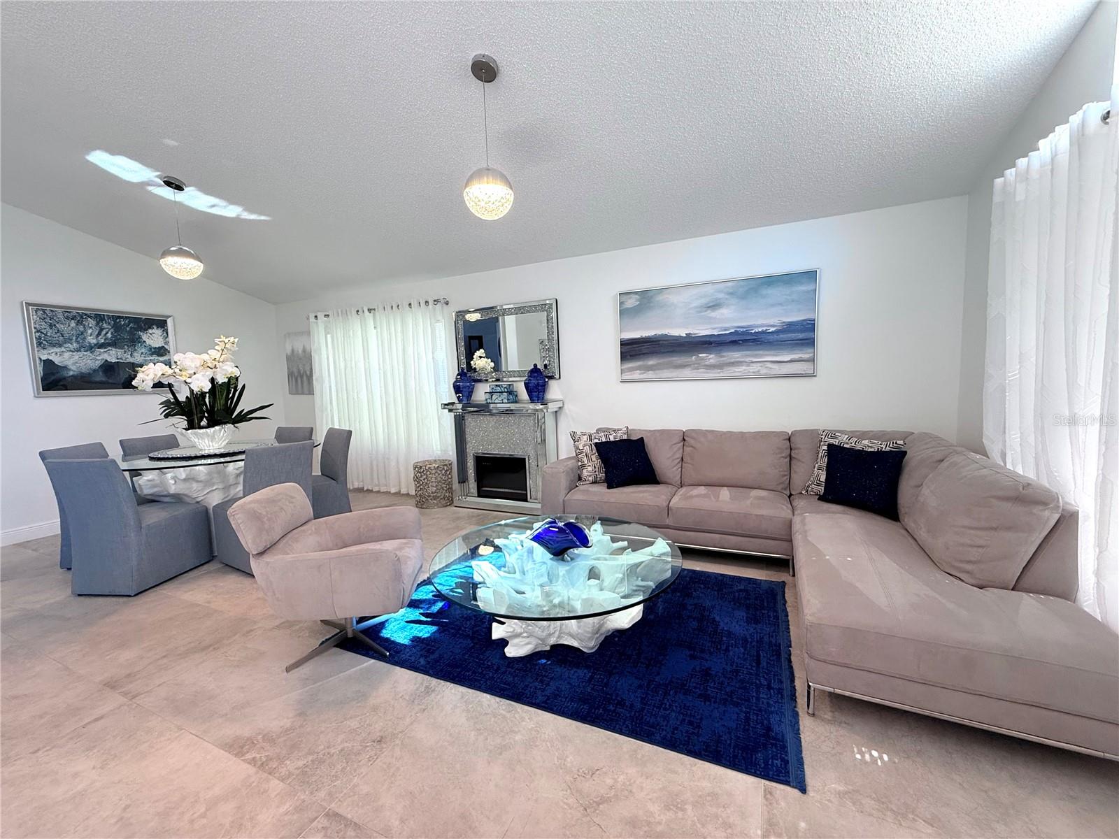 Single Family Residence at 8587 SUNRISE KEY DR, KISSIMMEE, photo 9 of 48